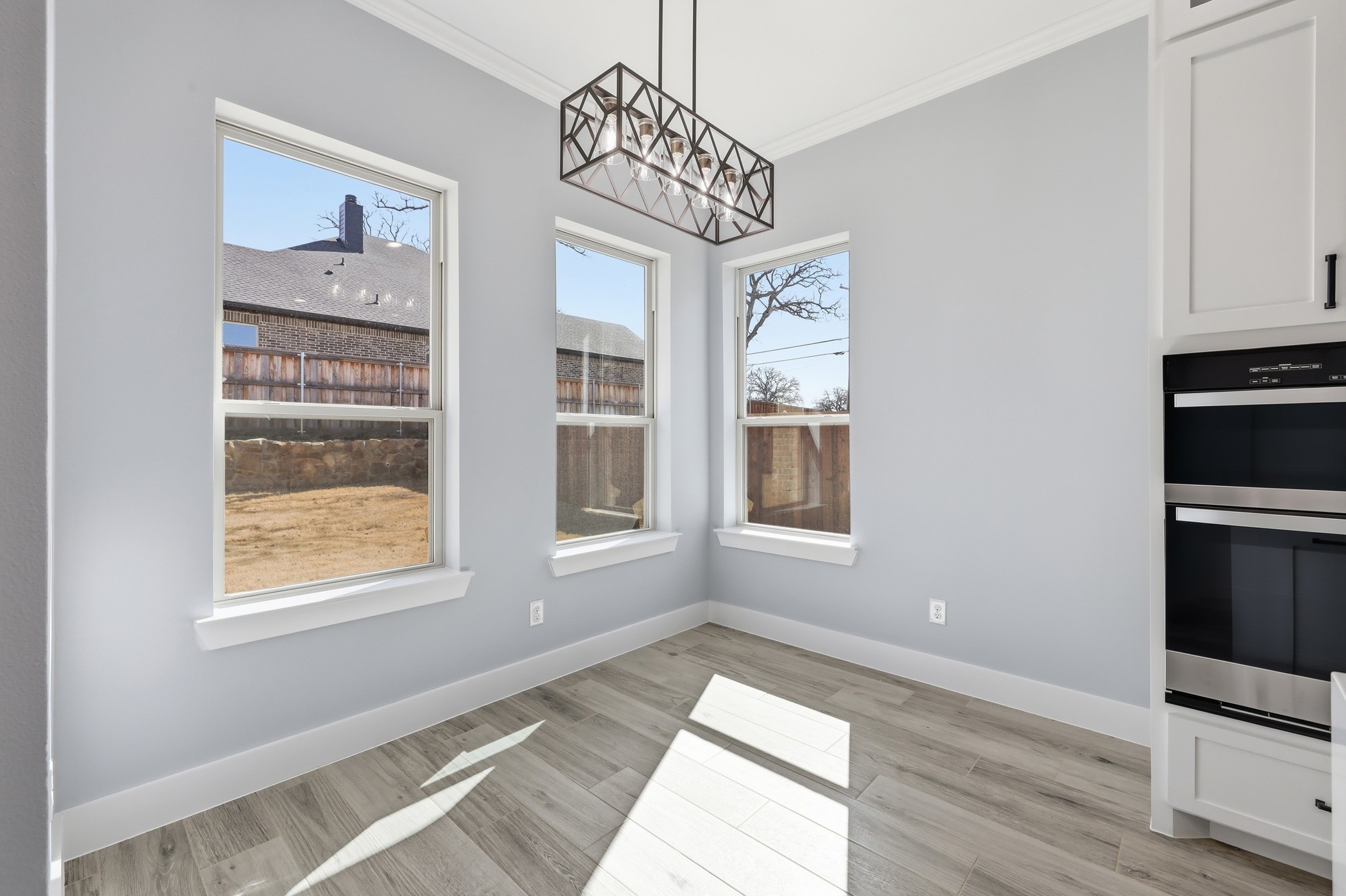 707 Ross Trail