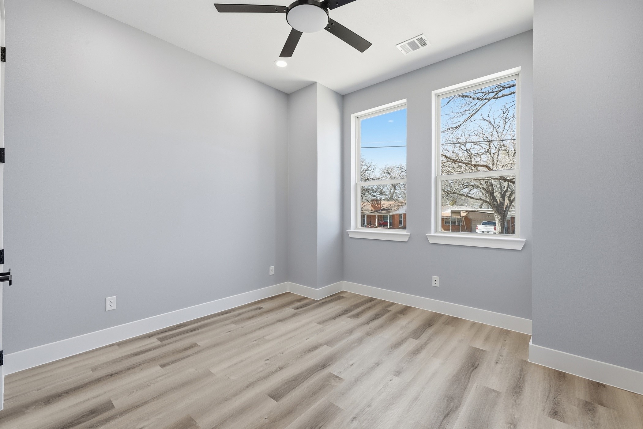 707 Ross Trail
