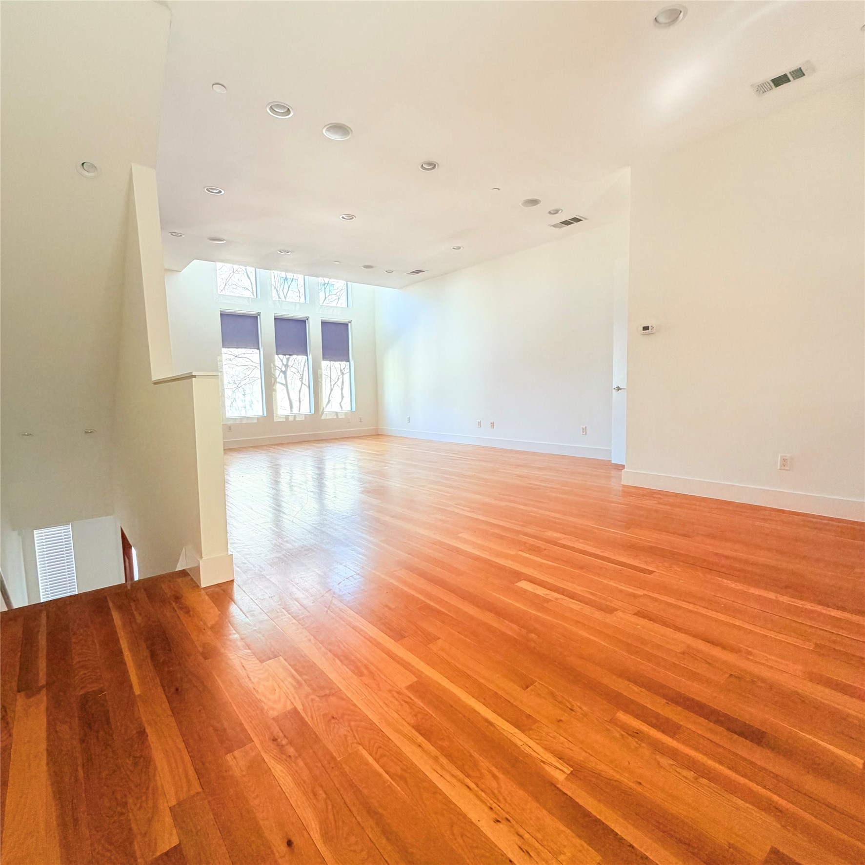 1600 N Haskell Avenue 11