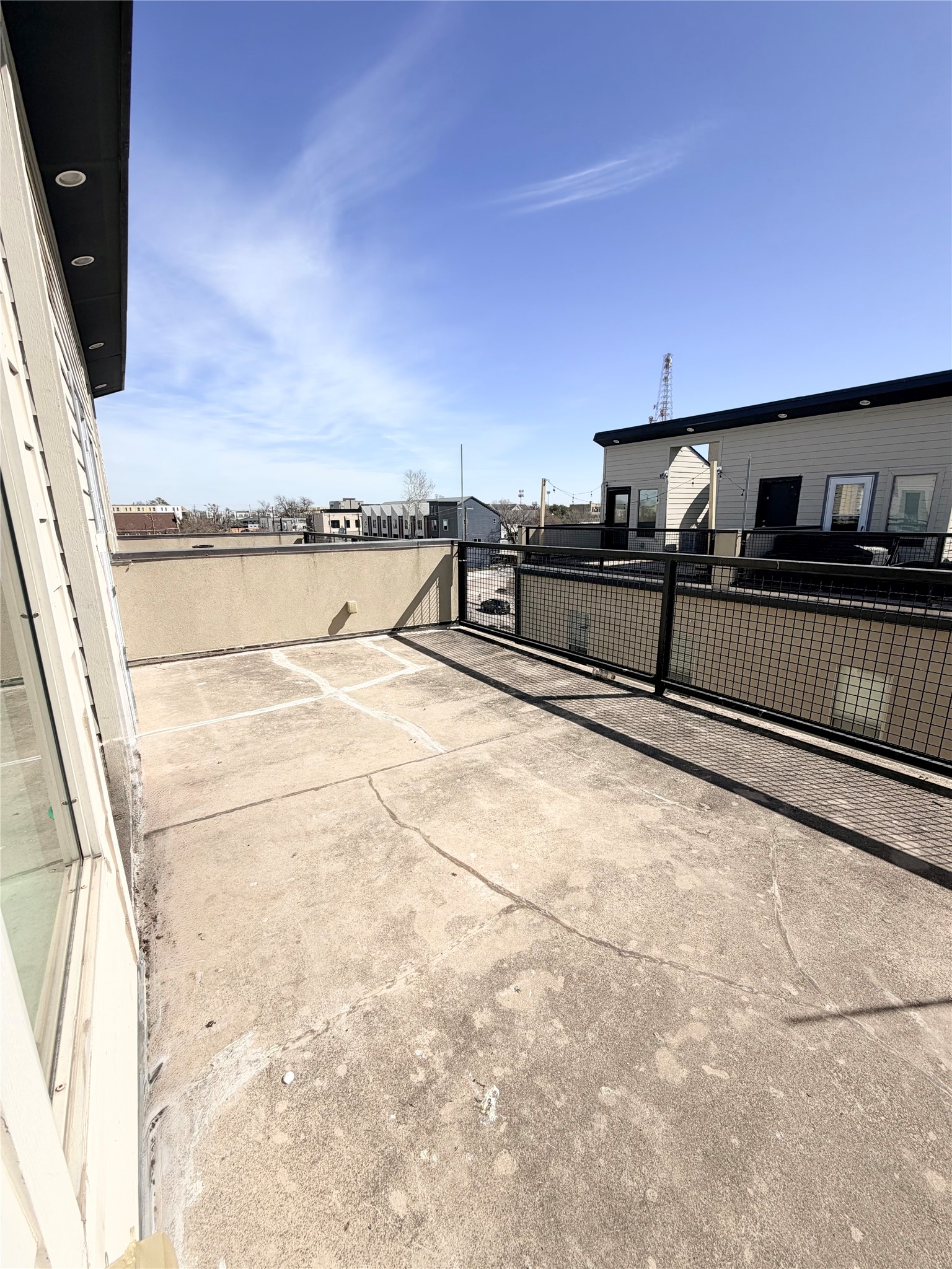 1600 N Haskell Avenue 11