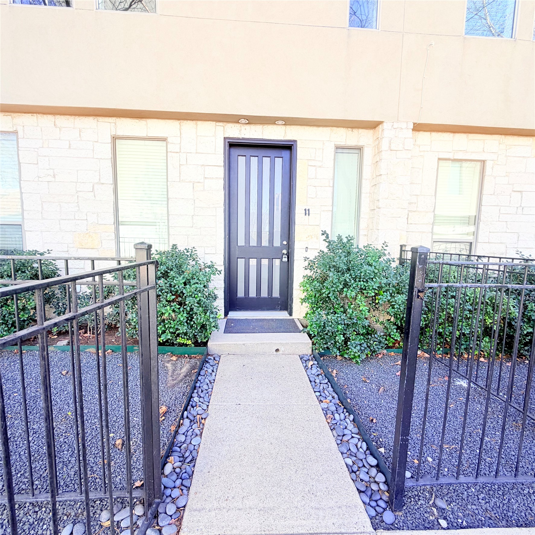 1600 N Haskell Avenue 11