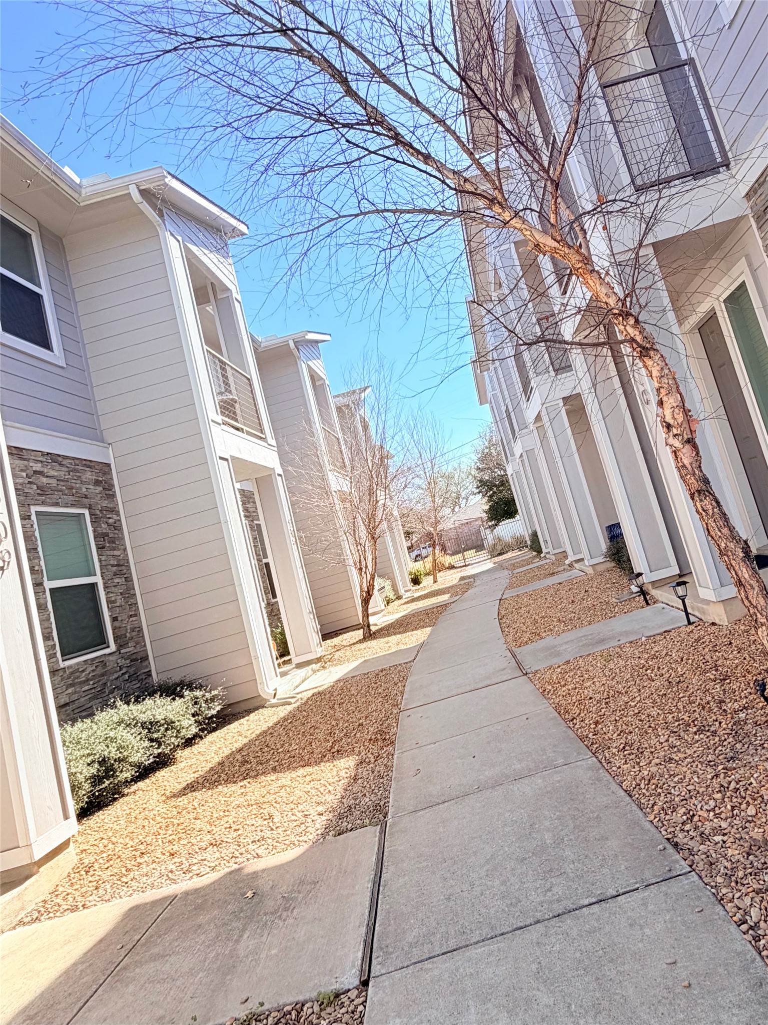 212 Stellariga Place