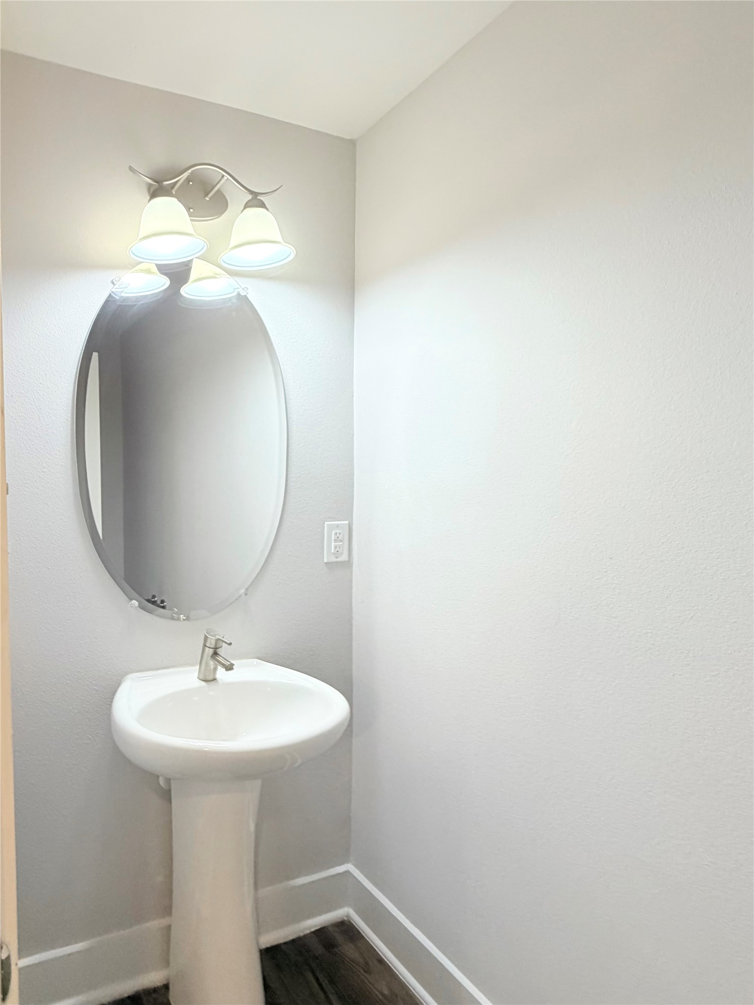 212 Stellariga Place