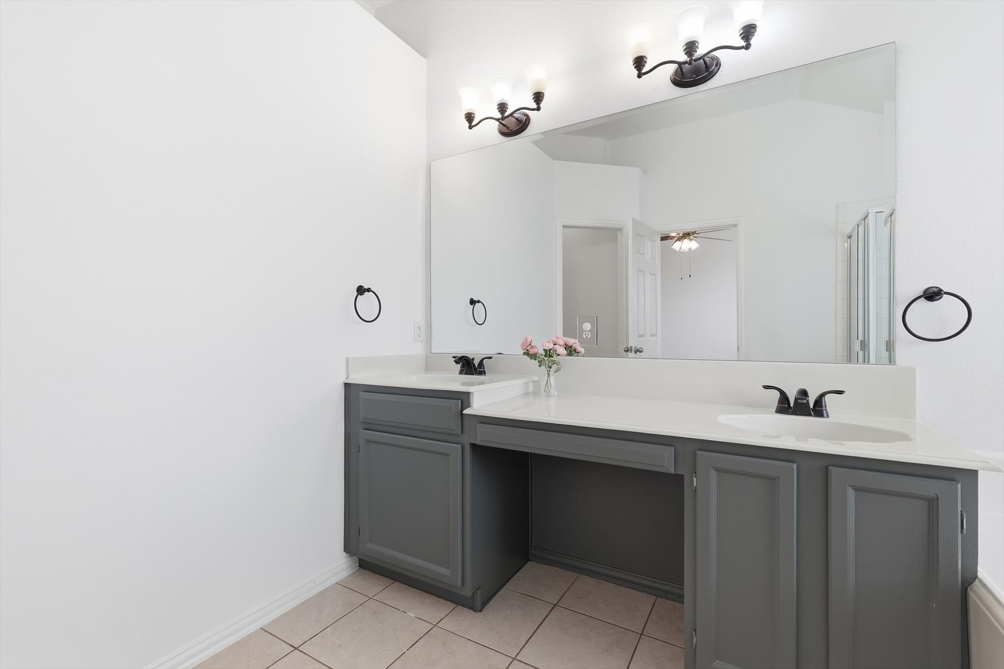 1233 Valley Oaks Drive