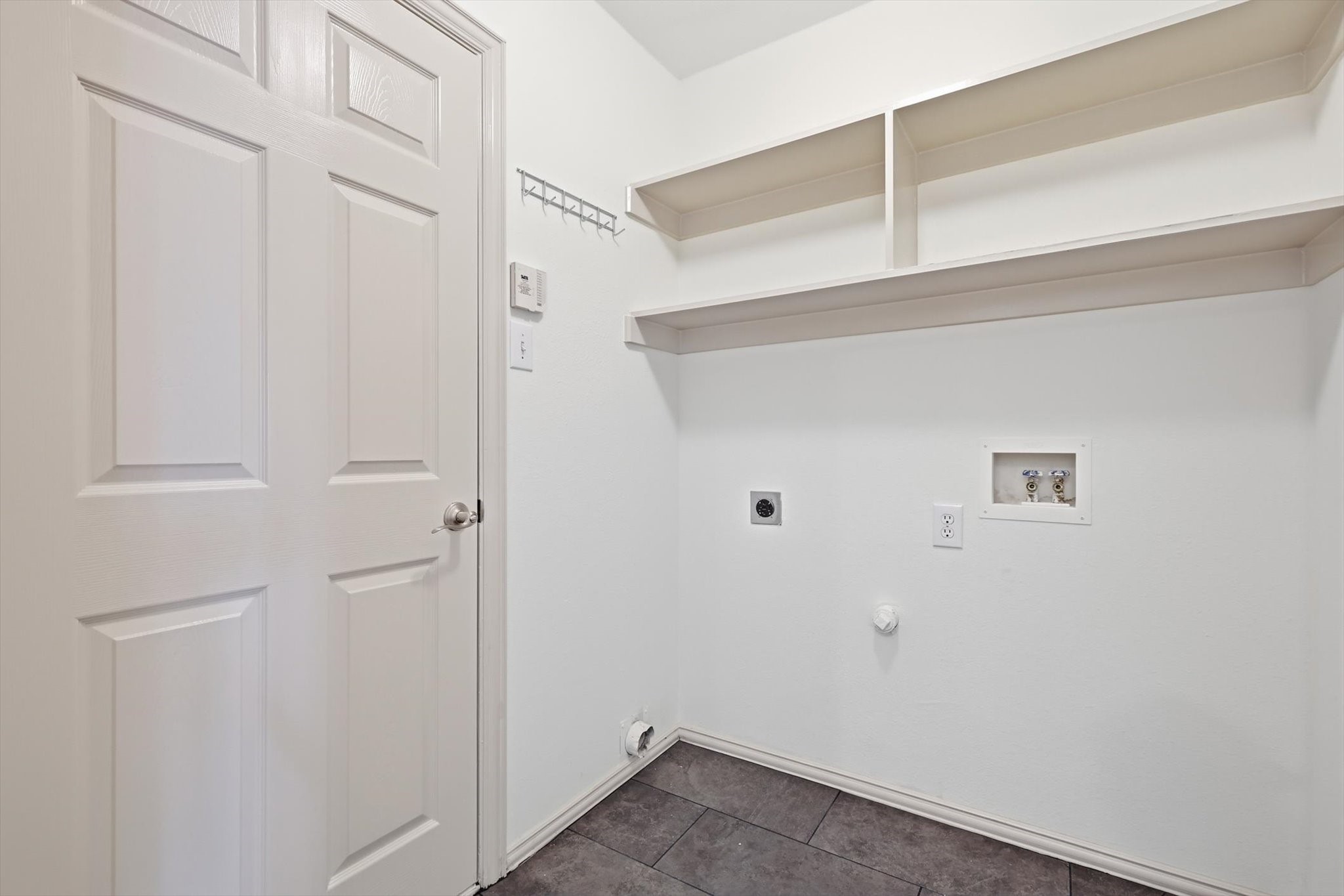 1233 Valley Oaks Drive