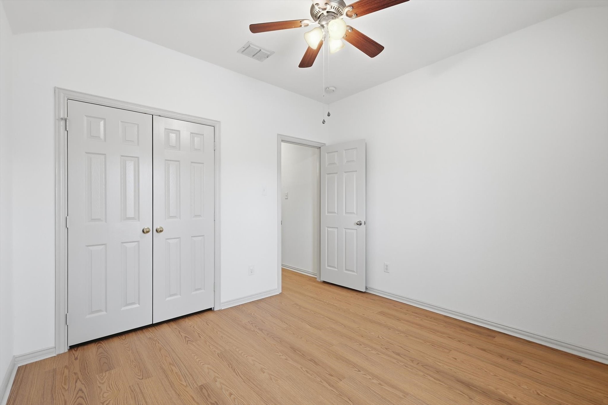 1233 Valley Oaks Drive