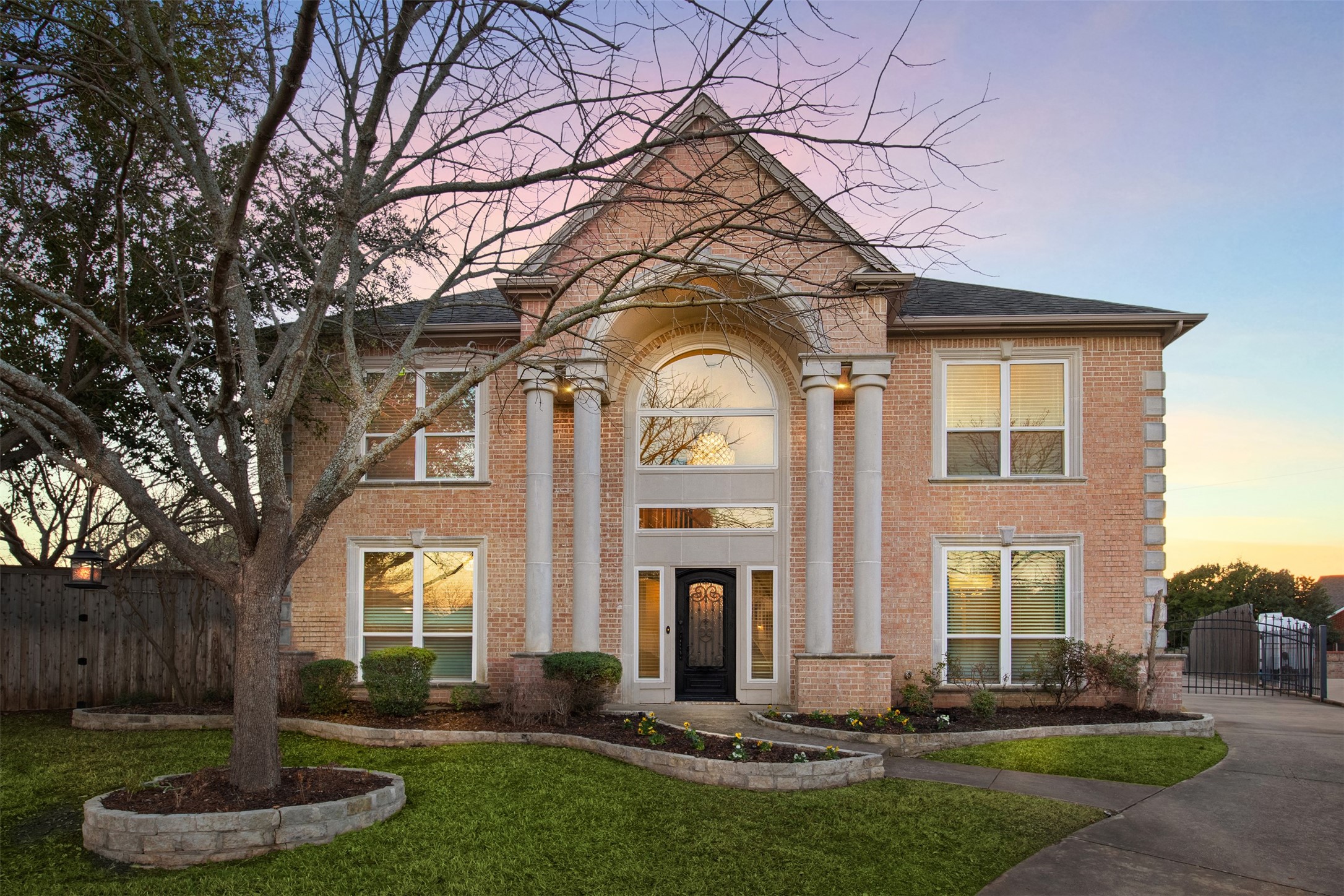 7804 Baywood Court
