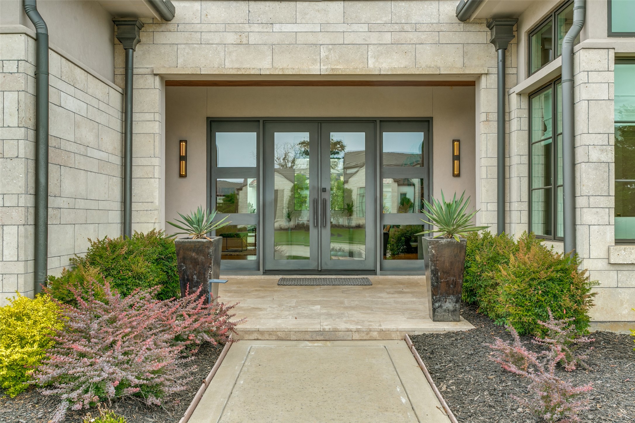 2218 Castilian Path