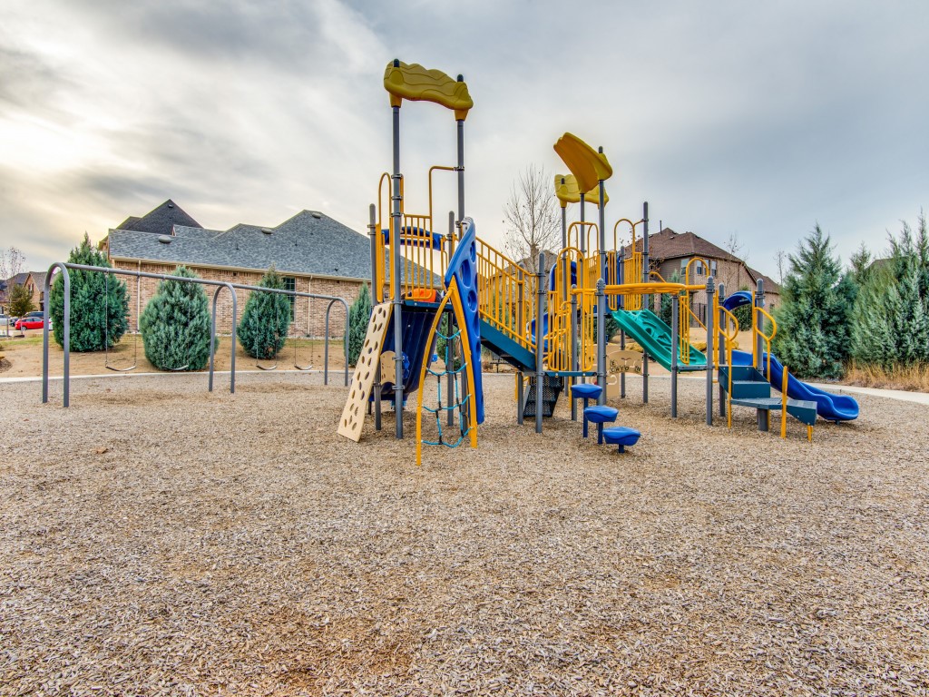 1044 Myers Park Trail