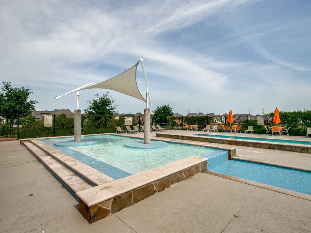 1044 Myers Park Trail