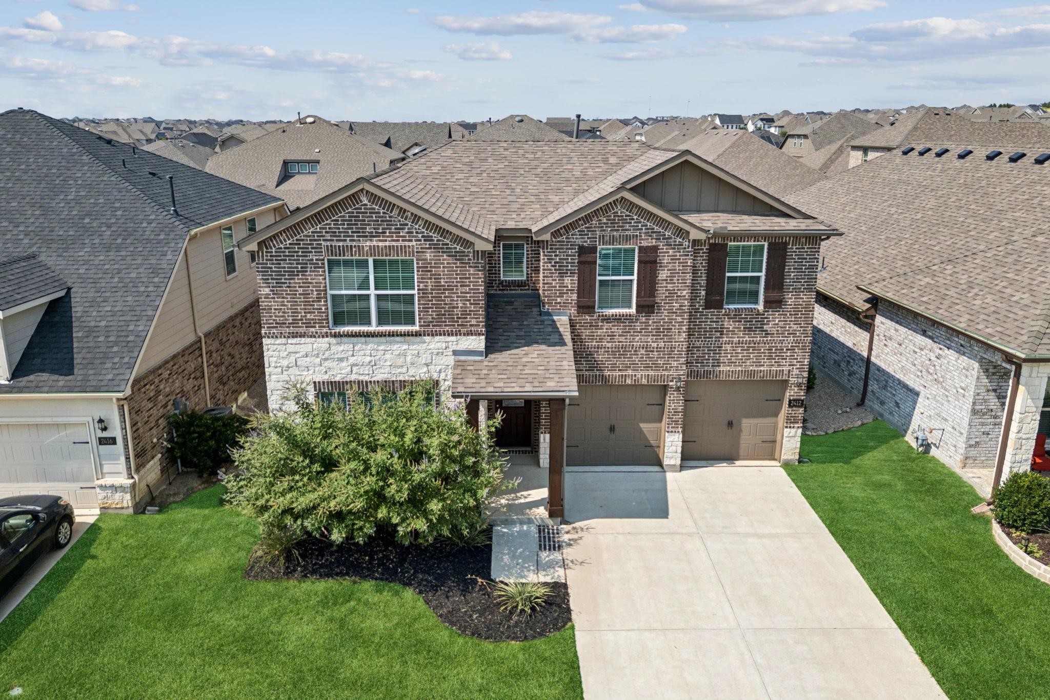 2412 Rooster Lane