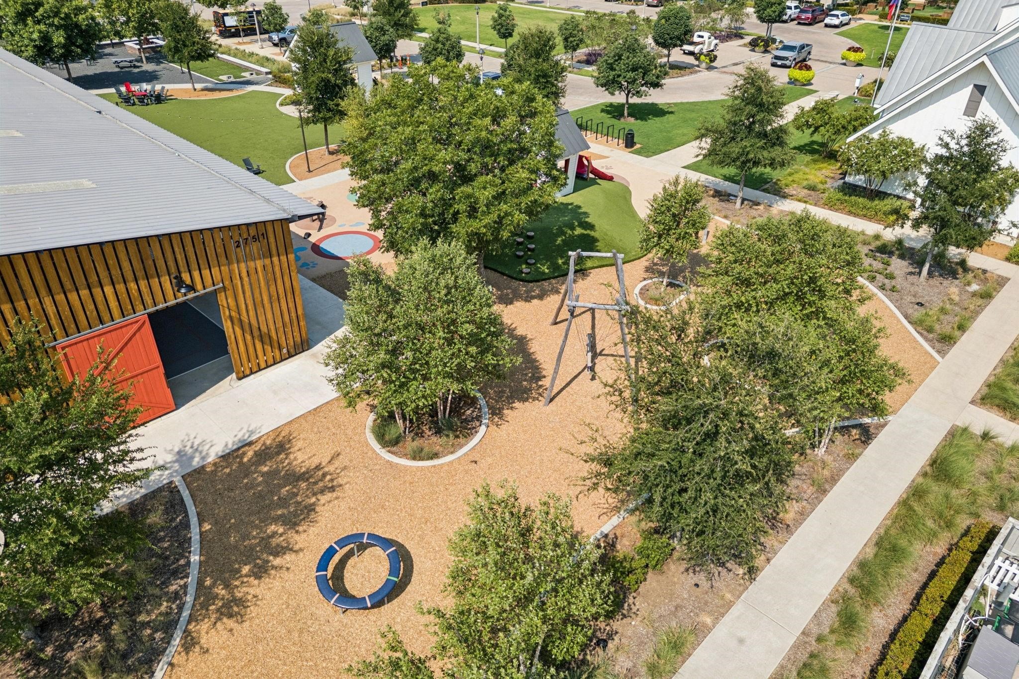 2412 Rooster Lane