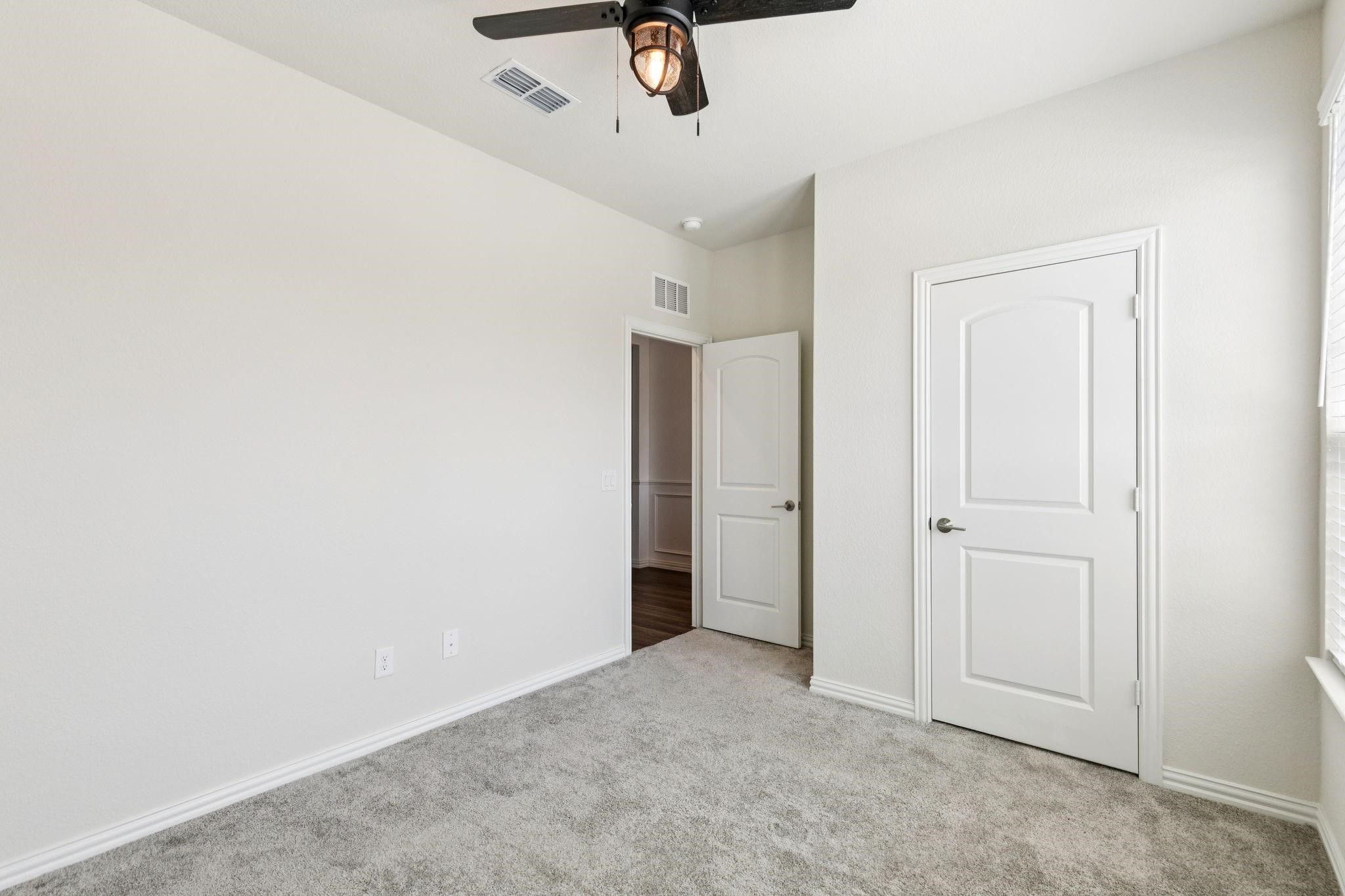 2412 Rooster Lane