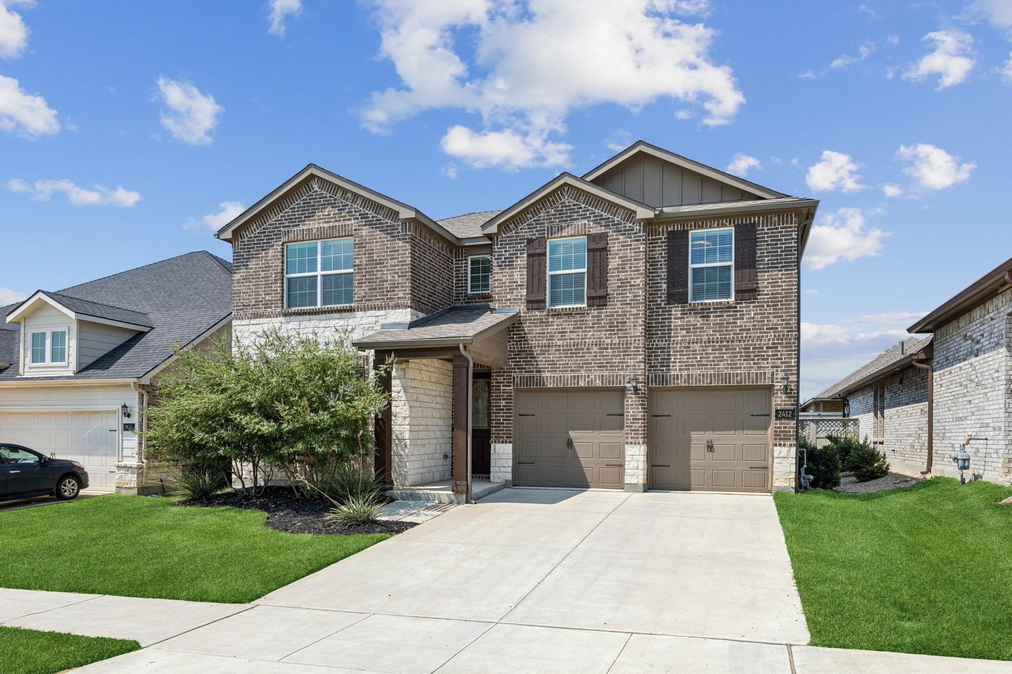 2412 Rooster Lane