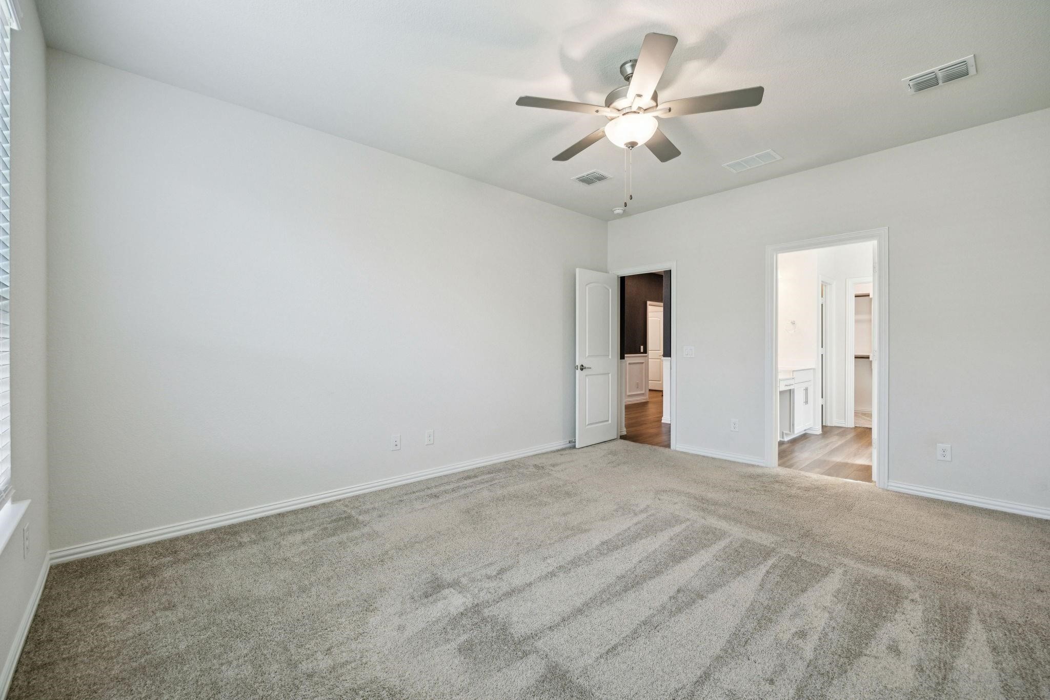 2412 Rooster Lane