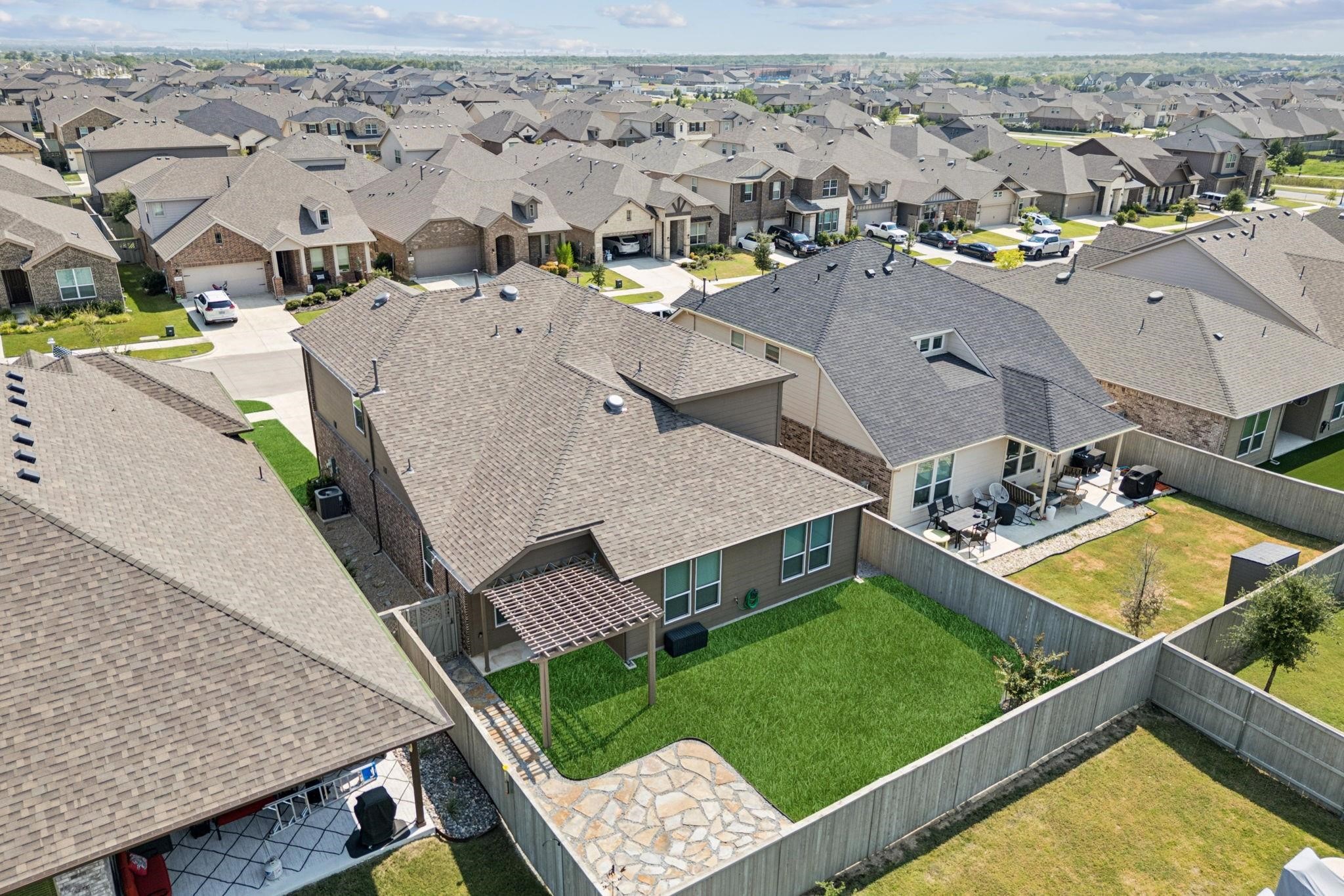 2412 Rooster Lane