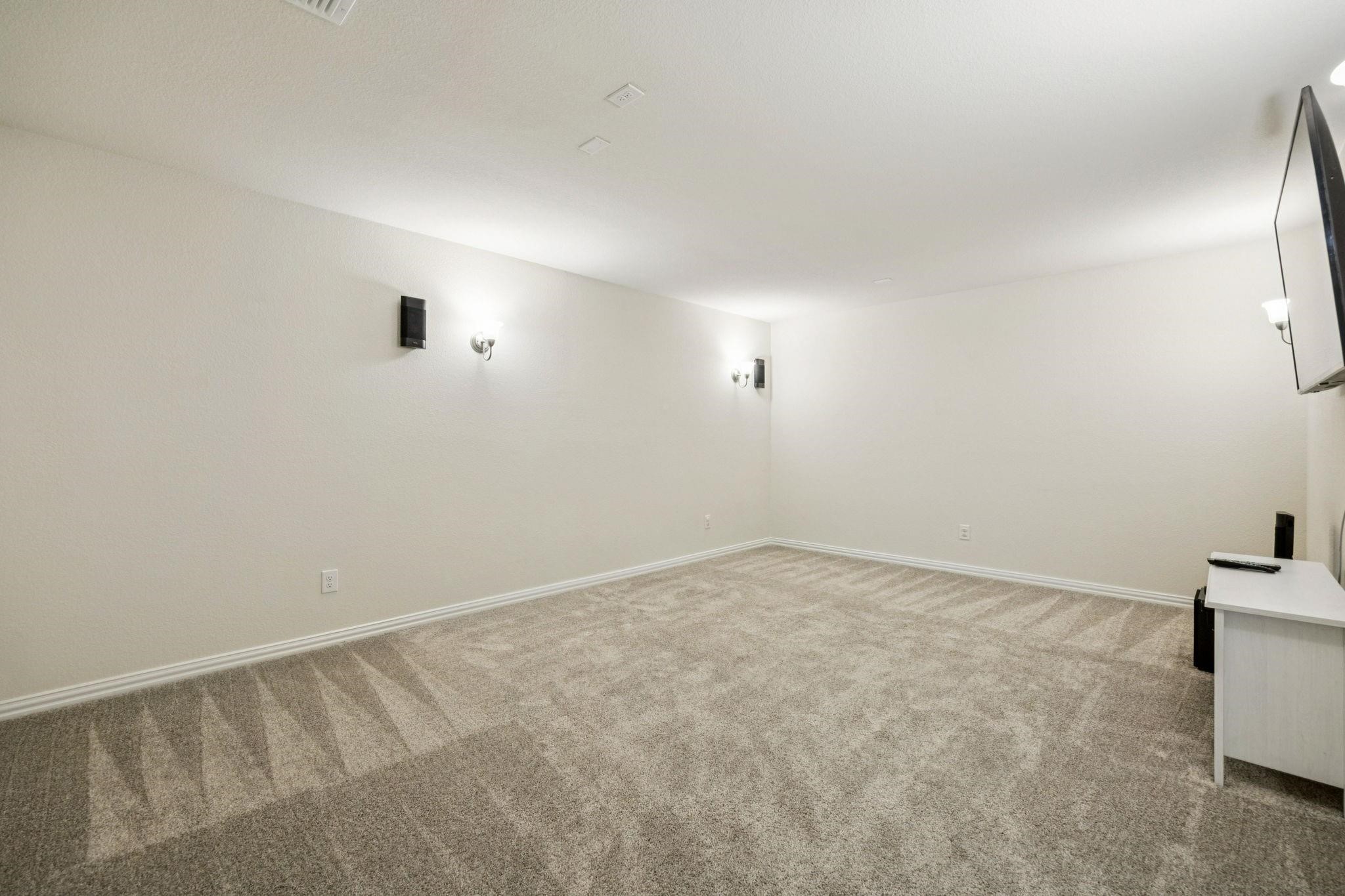 2412 Rooster Lane