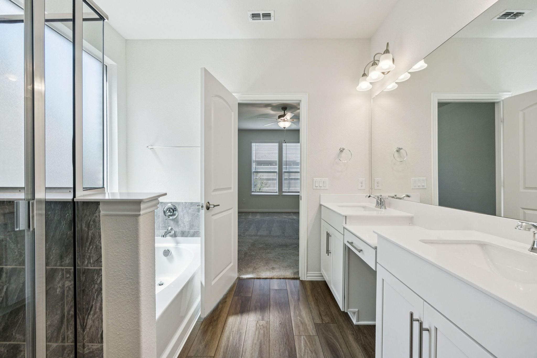 2412 Rooster Lane