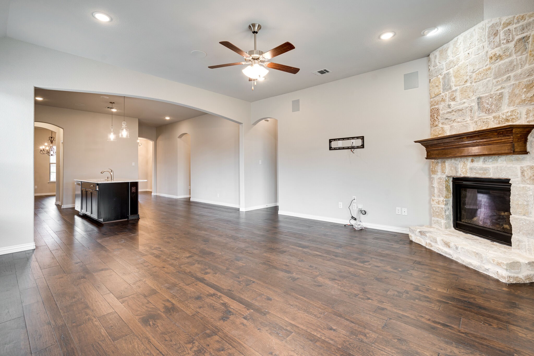 1537 Eagleton Lane