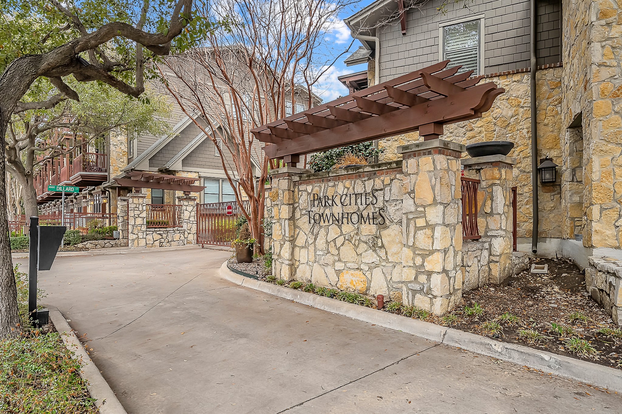 6350 Oriole Drive