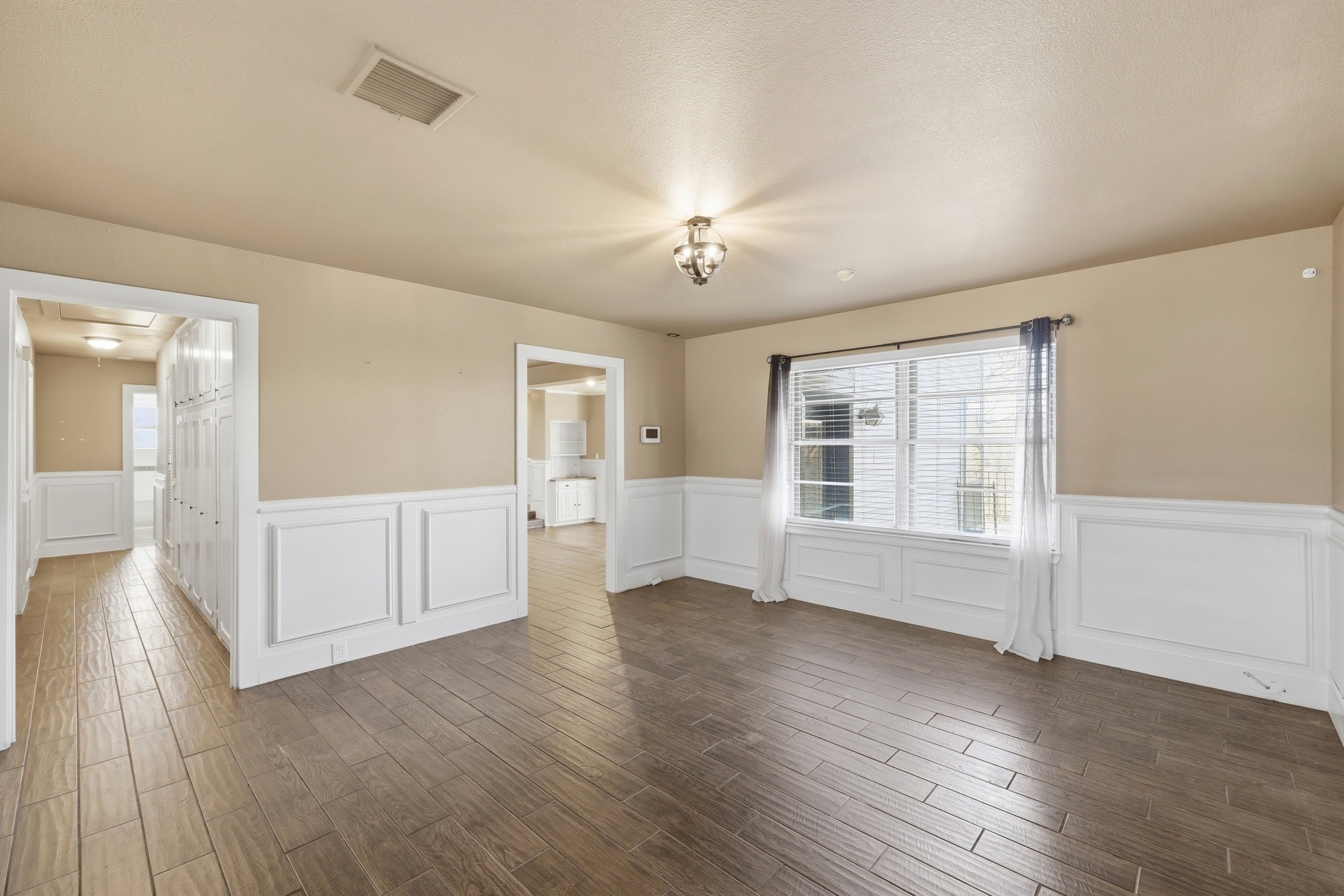 809 Cardinal Circle