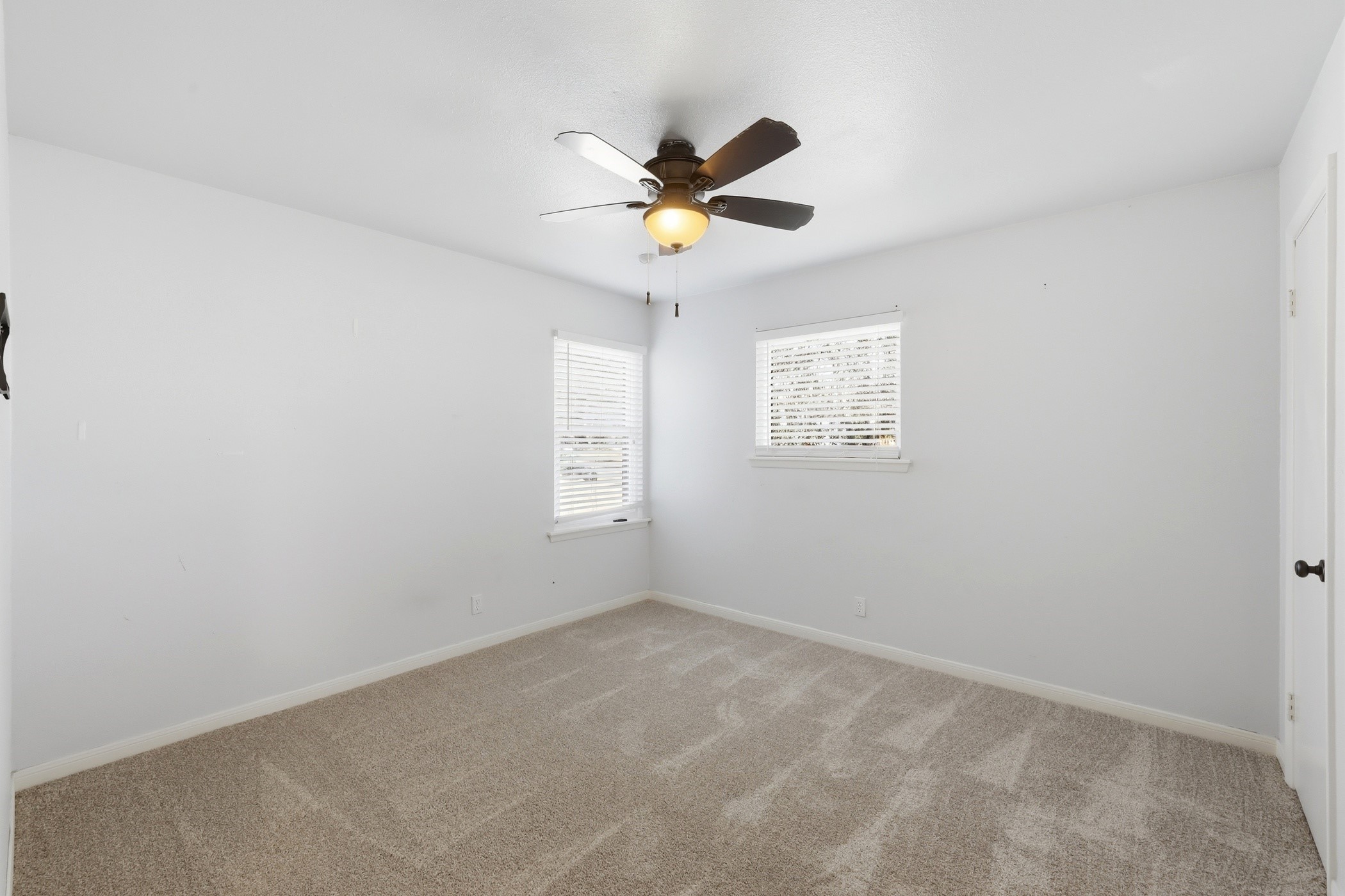 809 Cardinal Circle