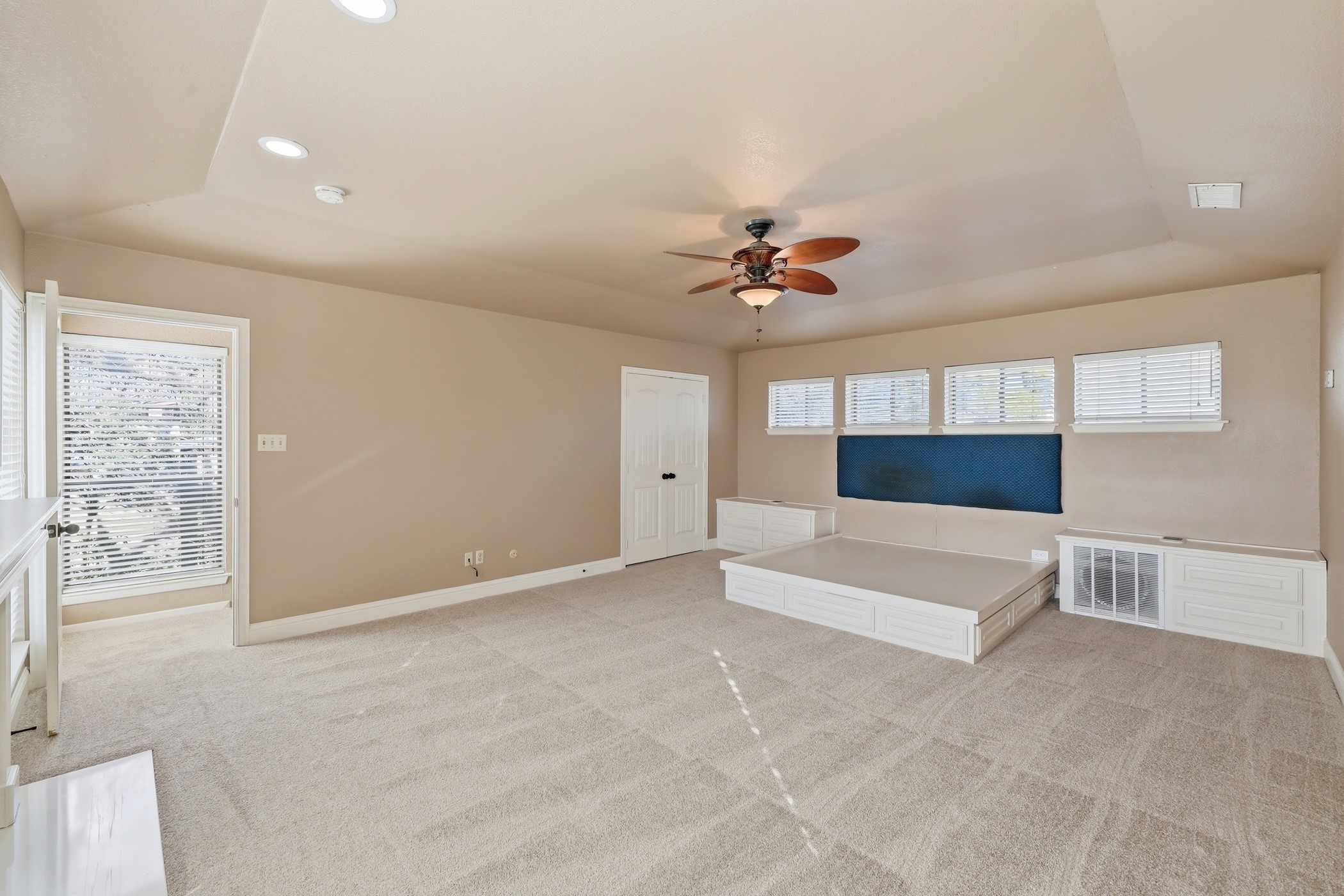 809 Cardinal Circle