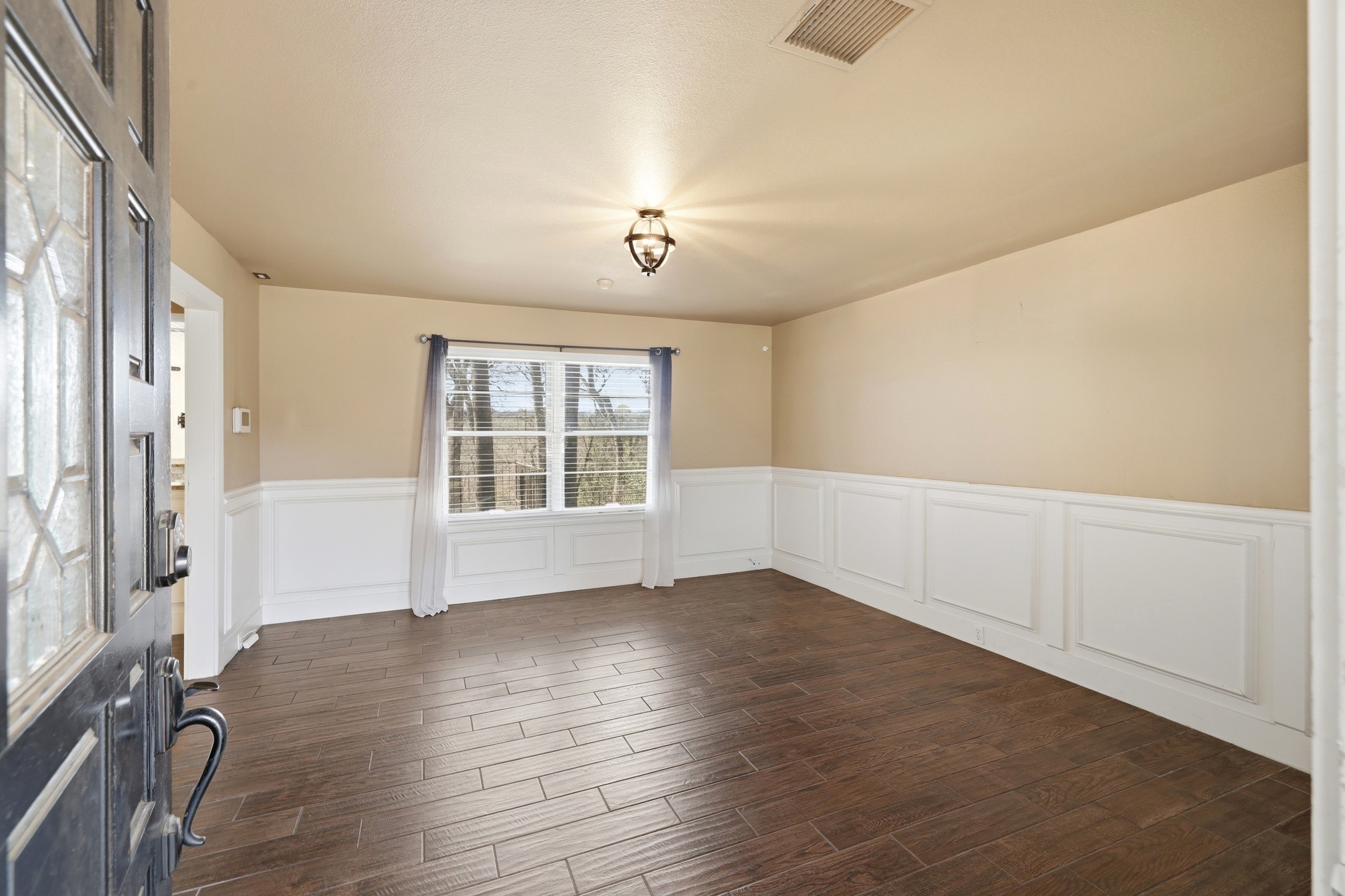 809 Cardinal Circle
