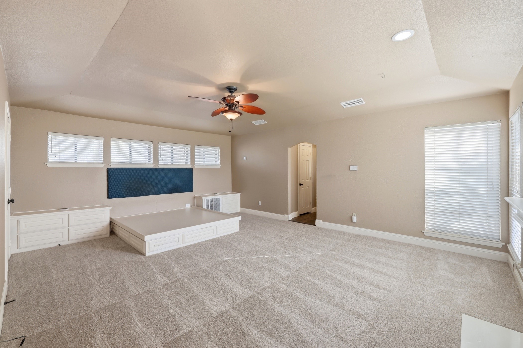 809 Cardinal Circle