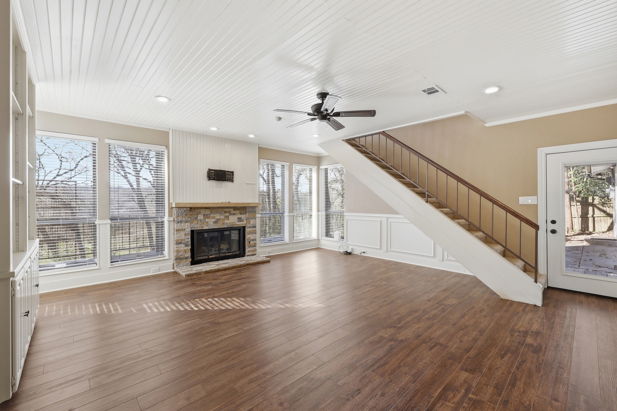 809 Cardinal Circle