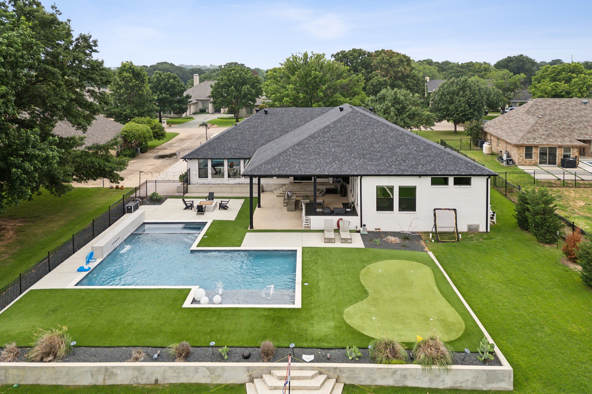 3 Palmetto Court
