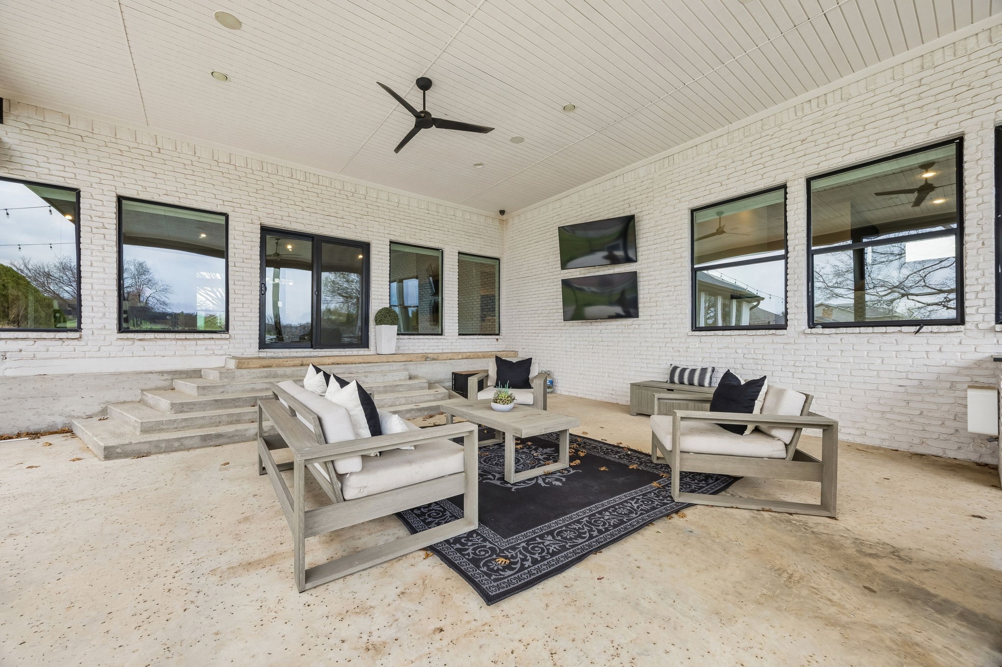 3 Palmetto Court