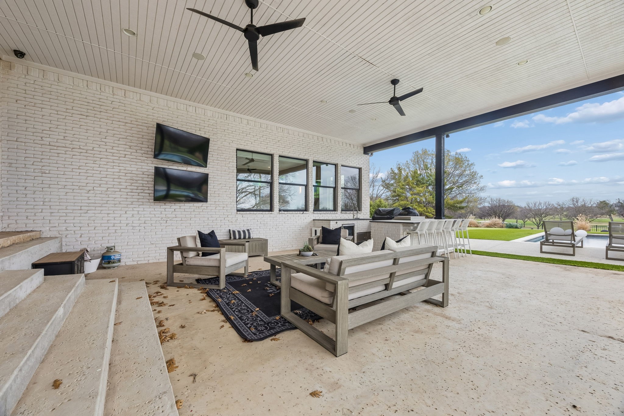 3 Palmetto Court