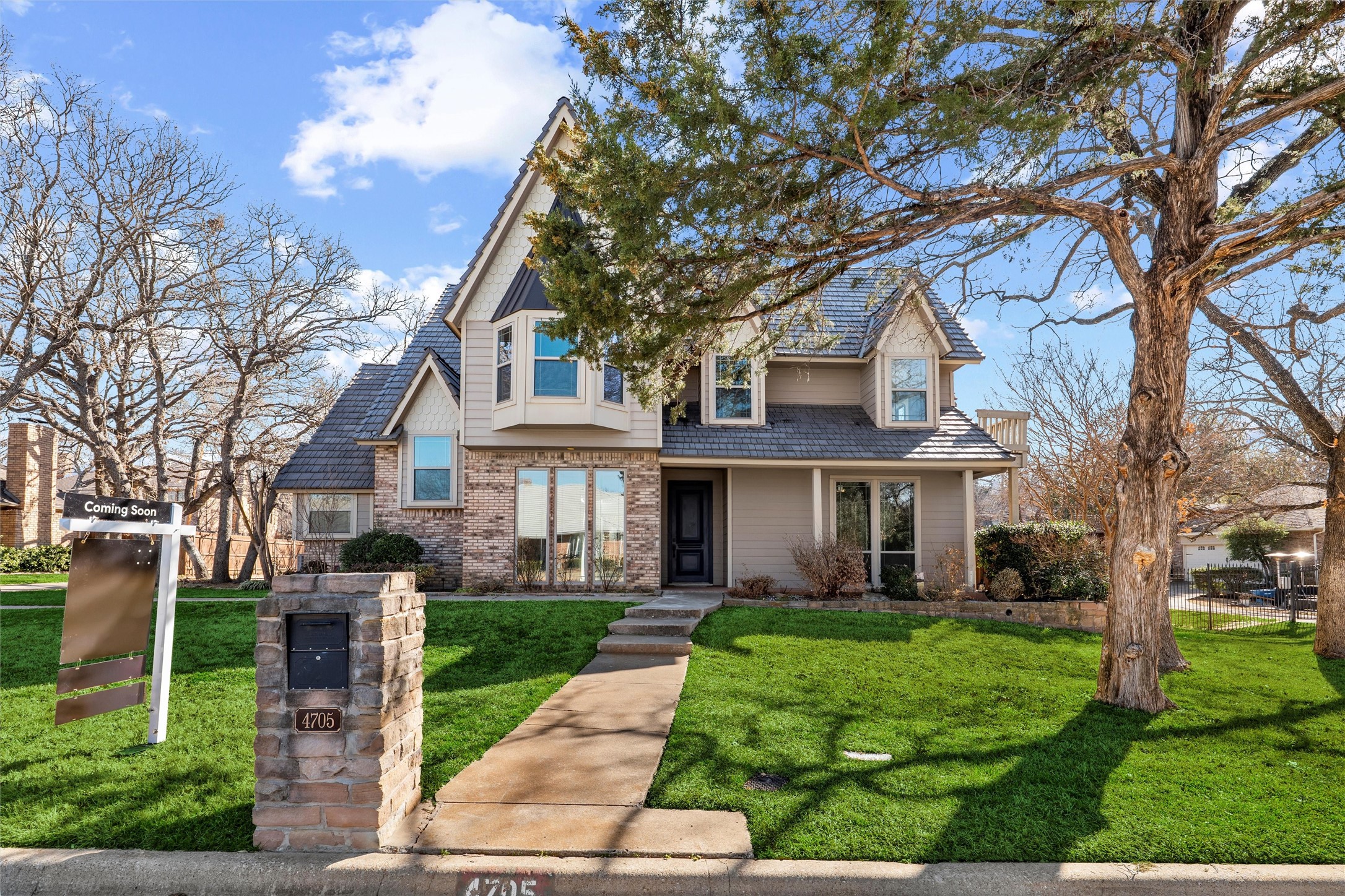 4705 Villa Vera Drive