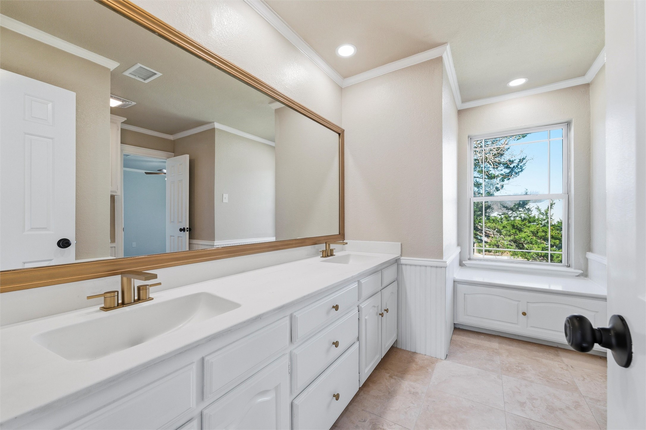 4705 Villa Vera Drive