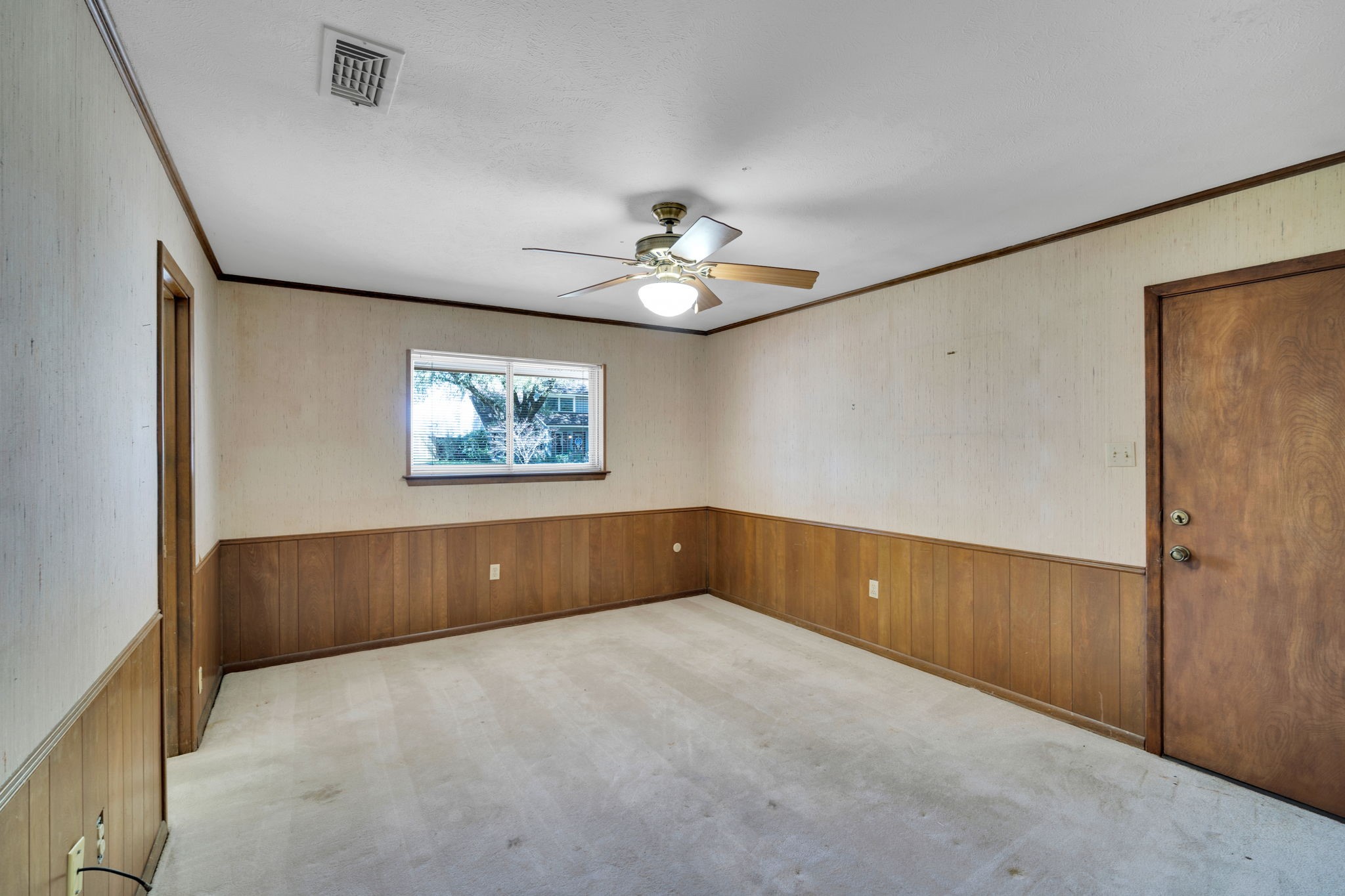 1105 Greenbriar Lane