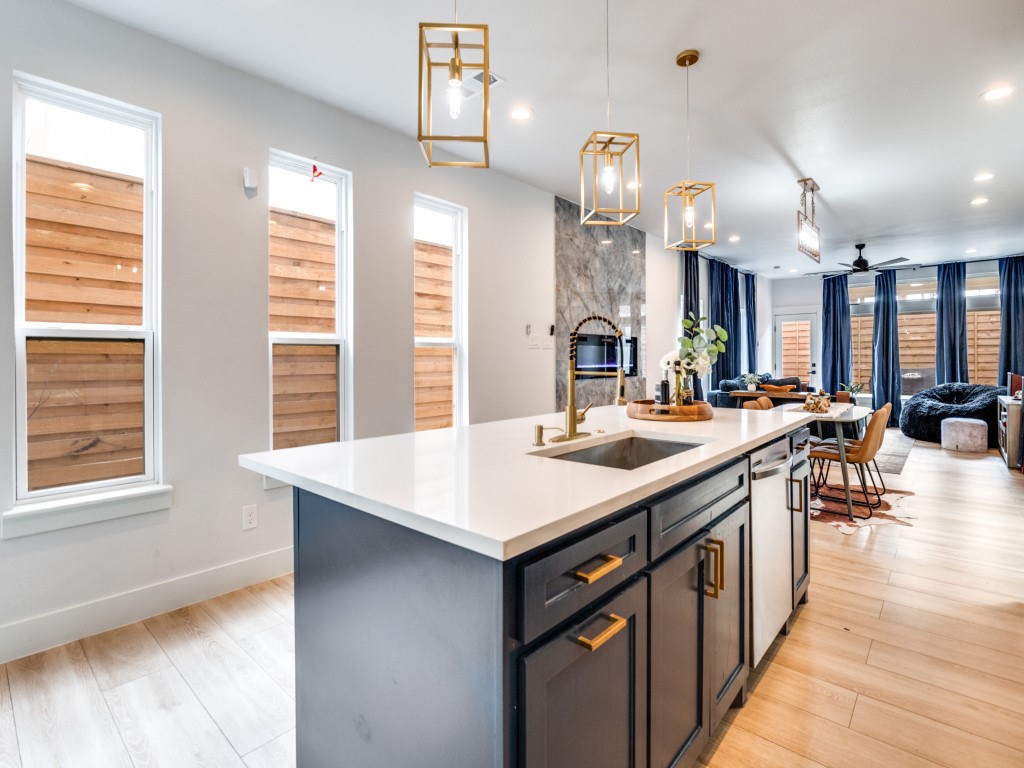 1960 Toronto Street