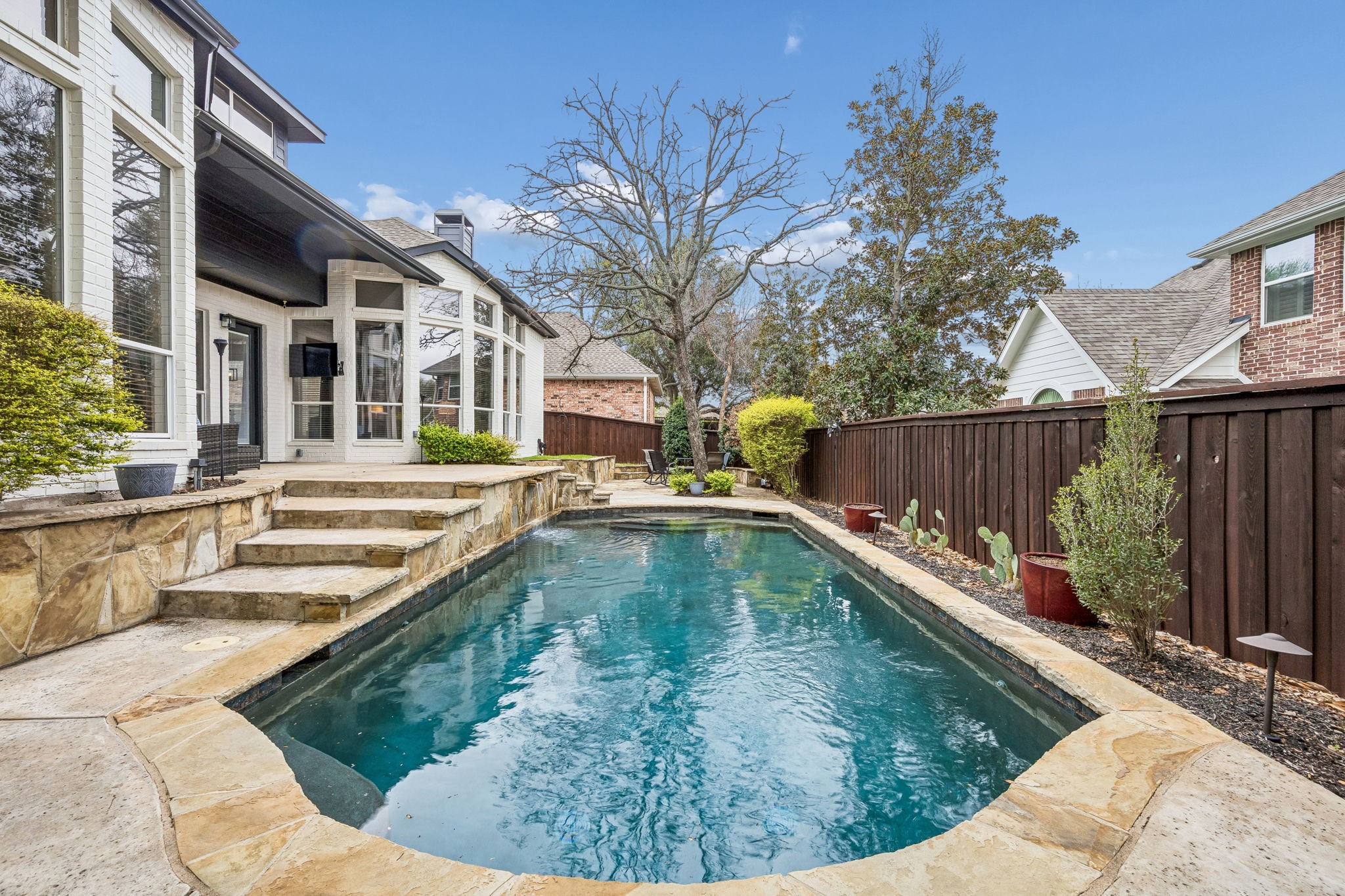 808 Edgewood Drive