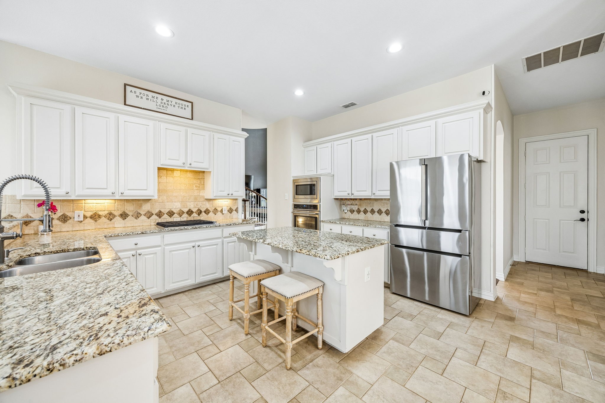808 Edgewood Drive