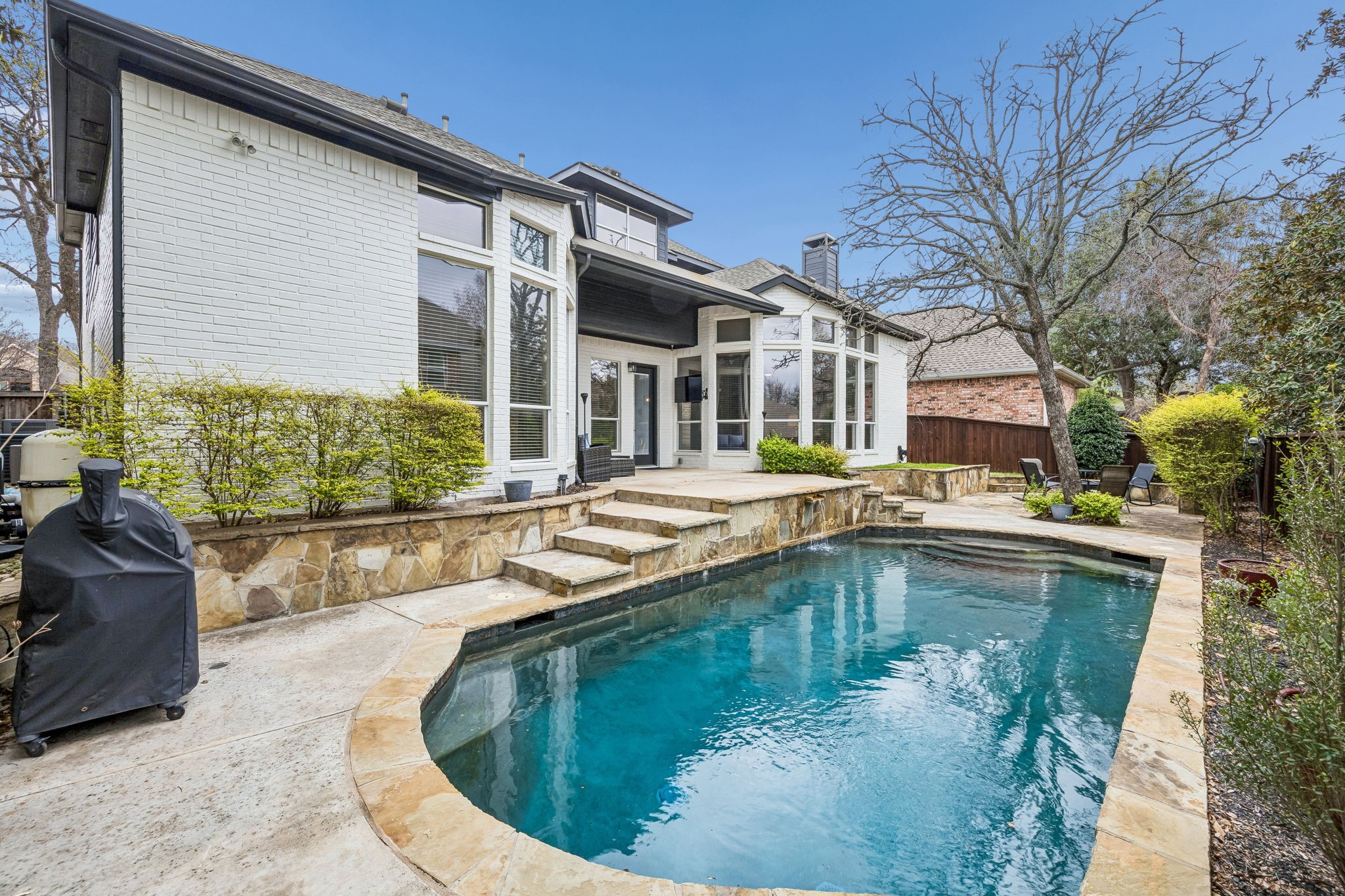 808 Edgewood Drive