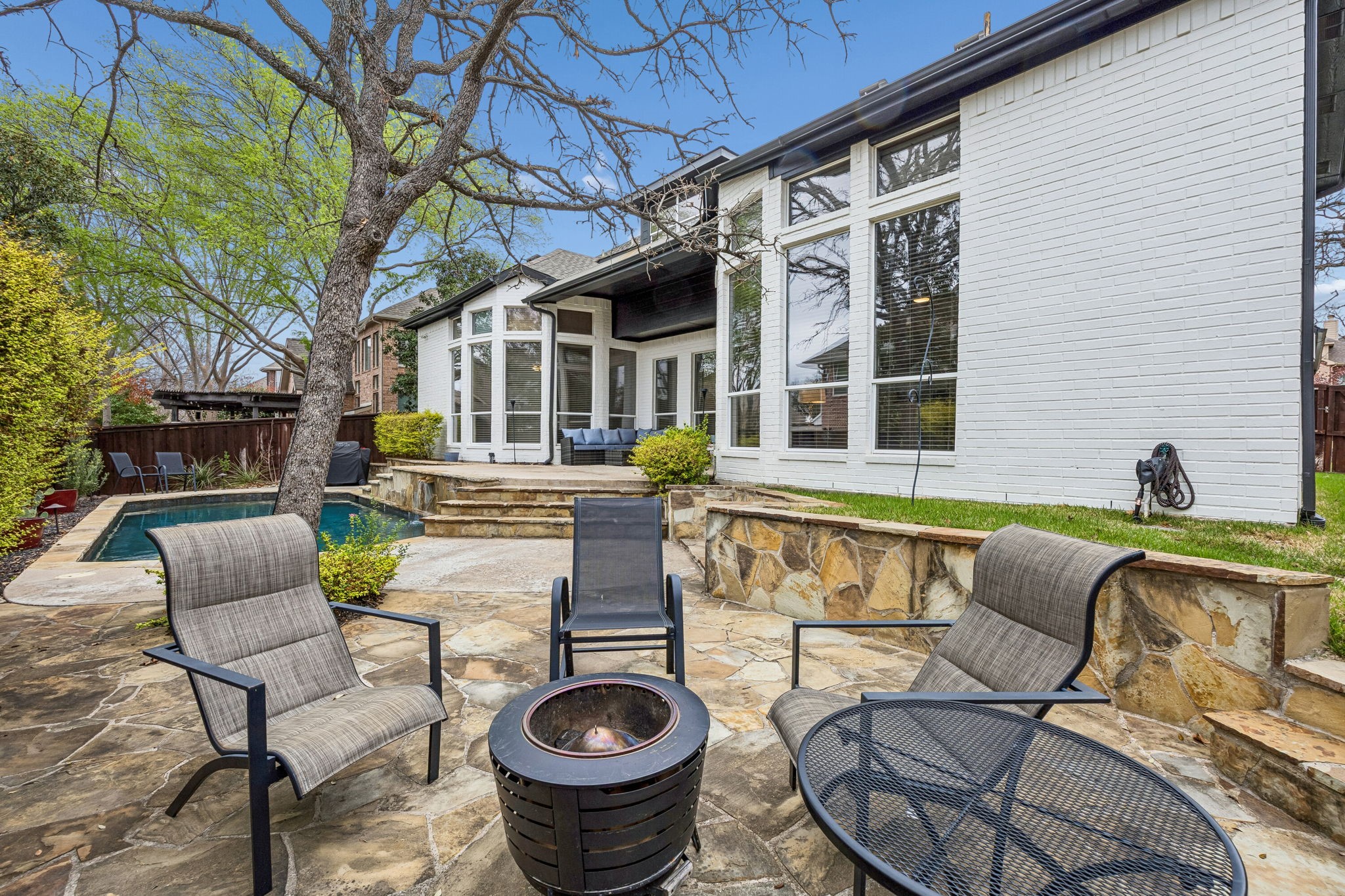 808 Edgewood Drive