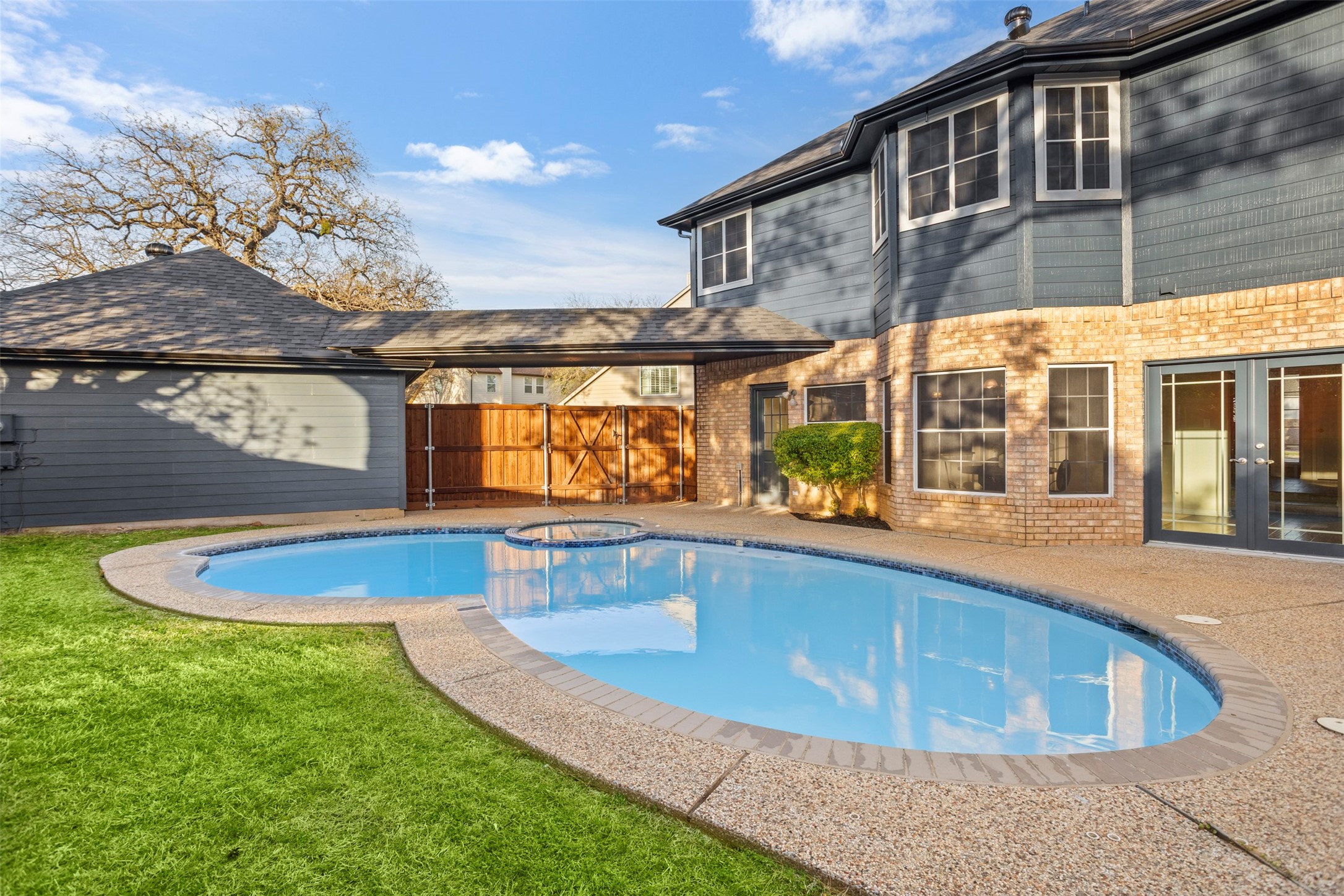 4202 Hearthside Drive