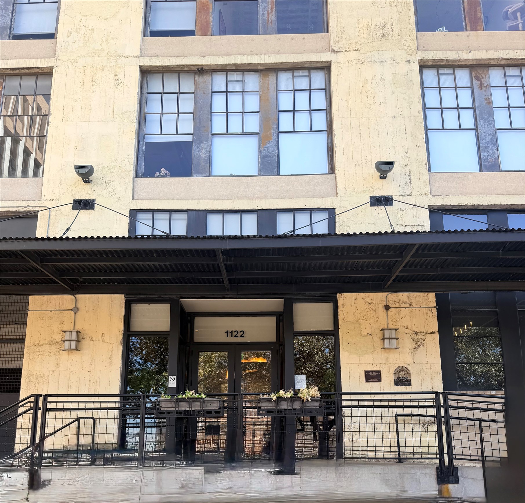 1122 Jackson Street 802