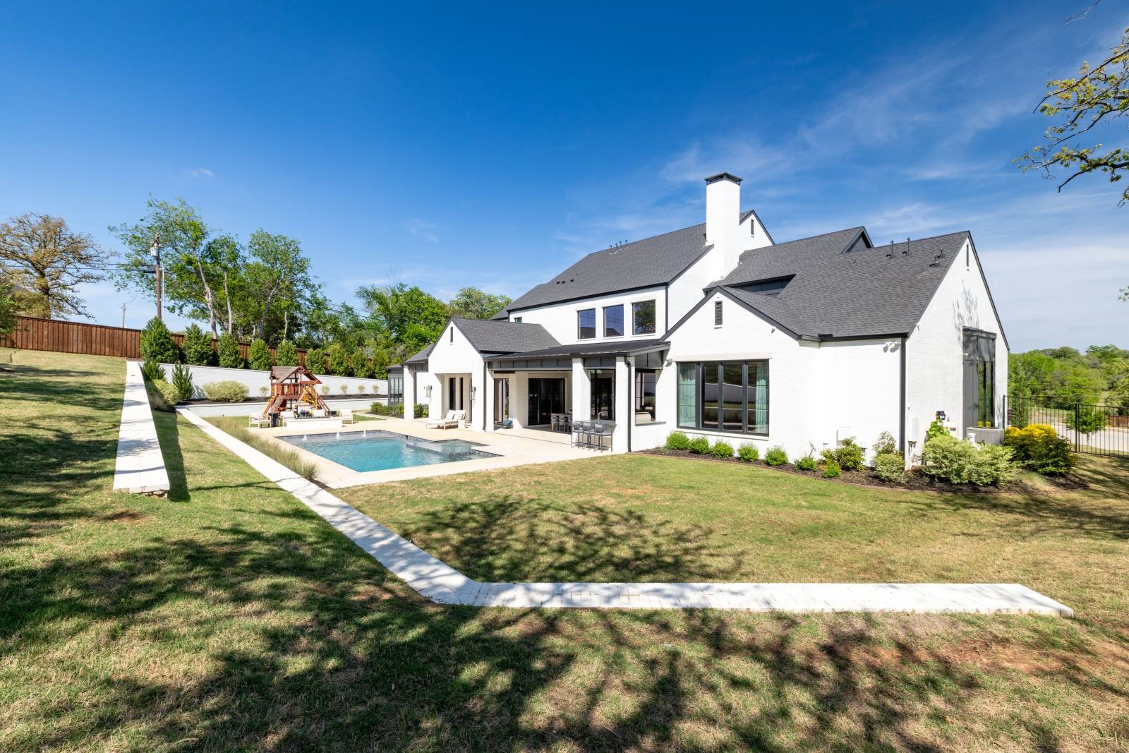 1412 Chelsea Rae Lane