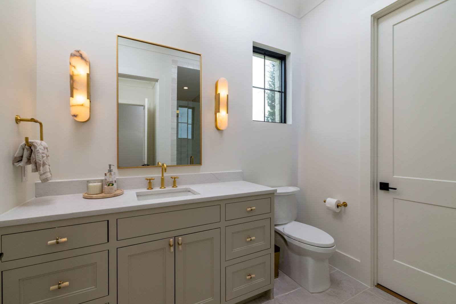 1412 Chelsea Rae Lane