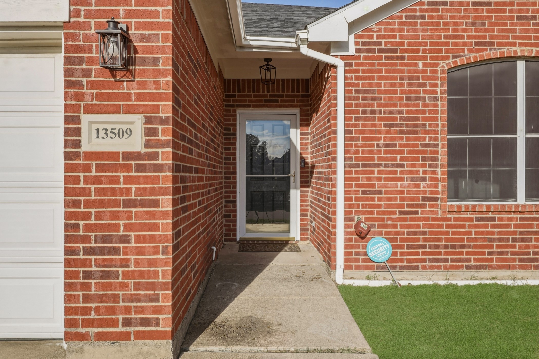 13509 Ponderosa Ranch Road