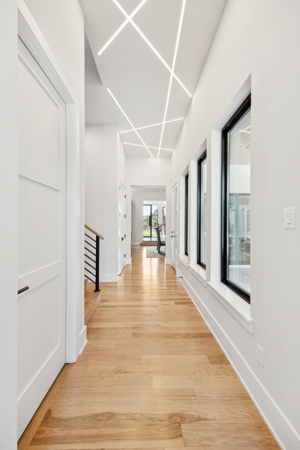 1835 Creekview Court