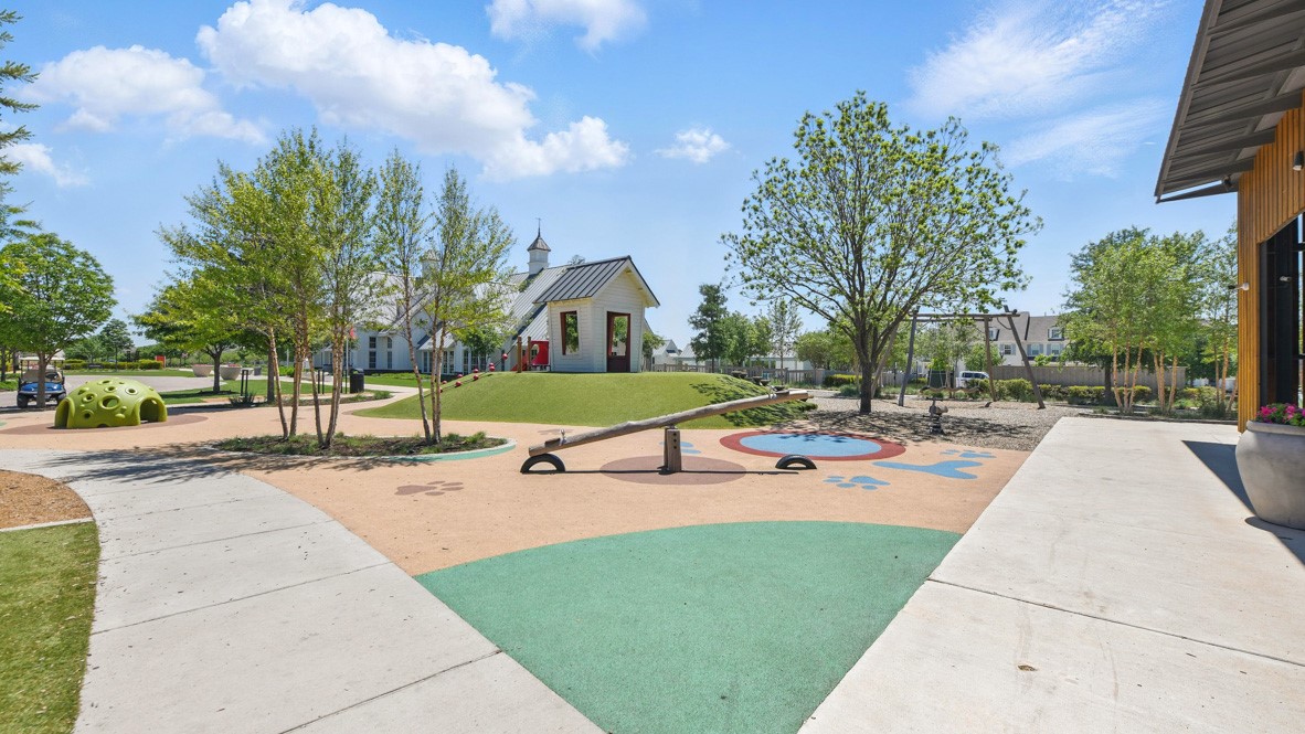 601 N Pecan Parkway