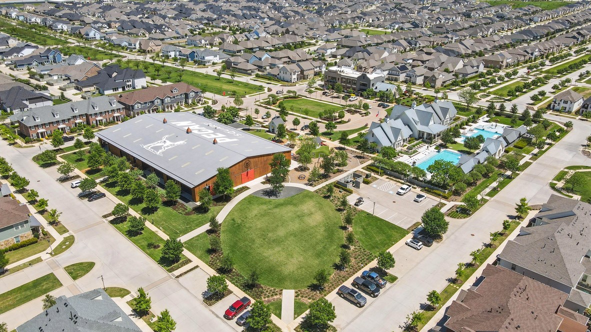 601 N Pecan Parkway