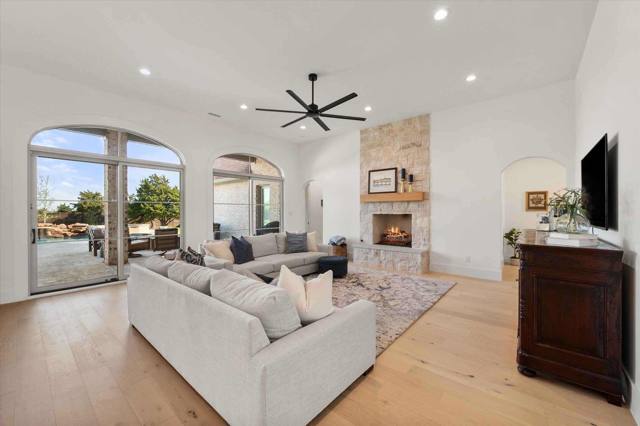 4031 Azalea Way